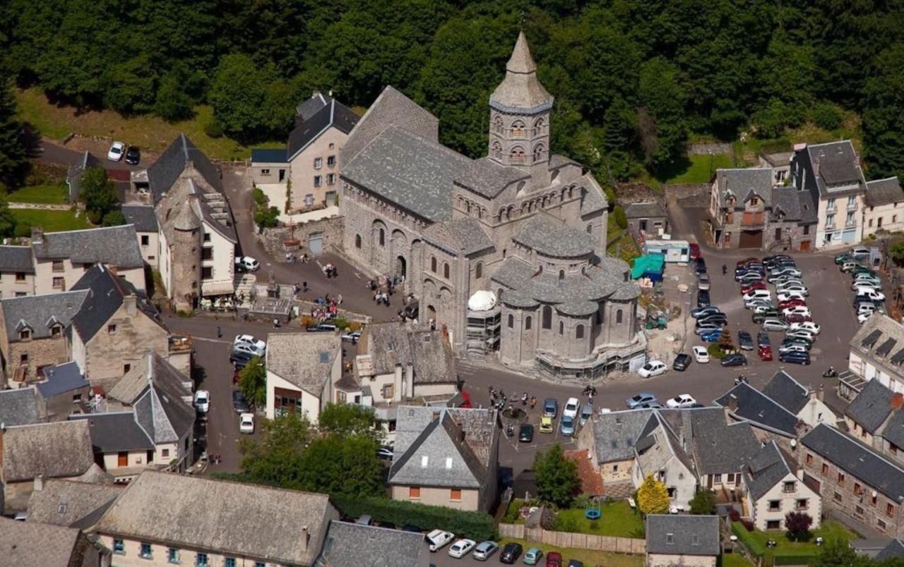 Rose, 4 Pers. Villa Saint Antoine, Orcival, Sancy ภายนอก รูปภาพ