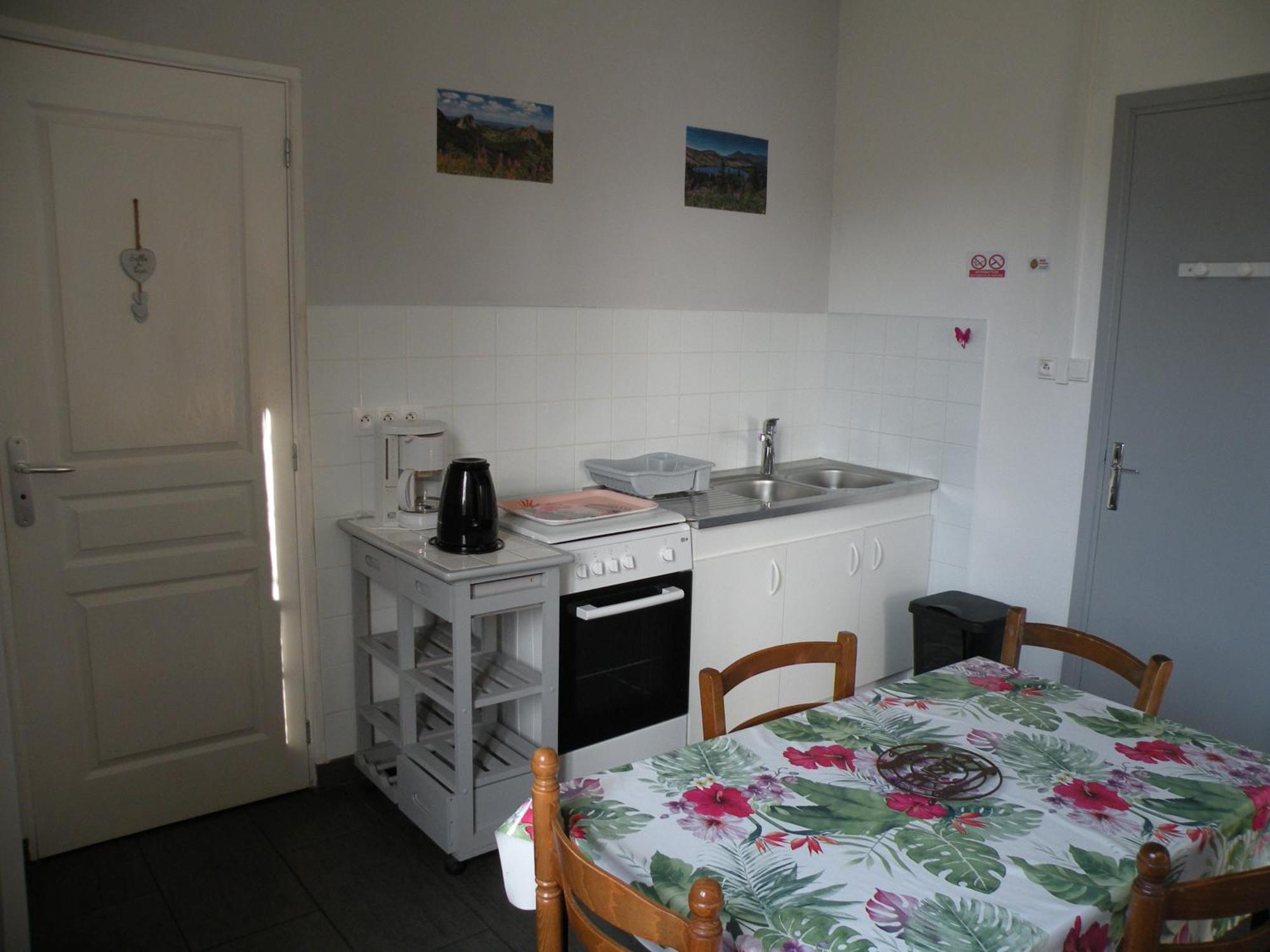 Rose, 4 Pers. Villa Saint Antoine, Orcival, Sancy ภายนอก รูปภาพ